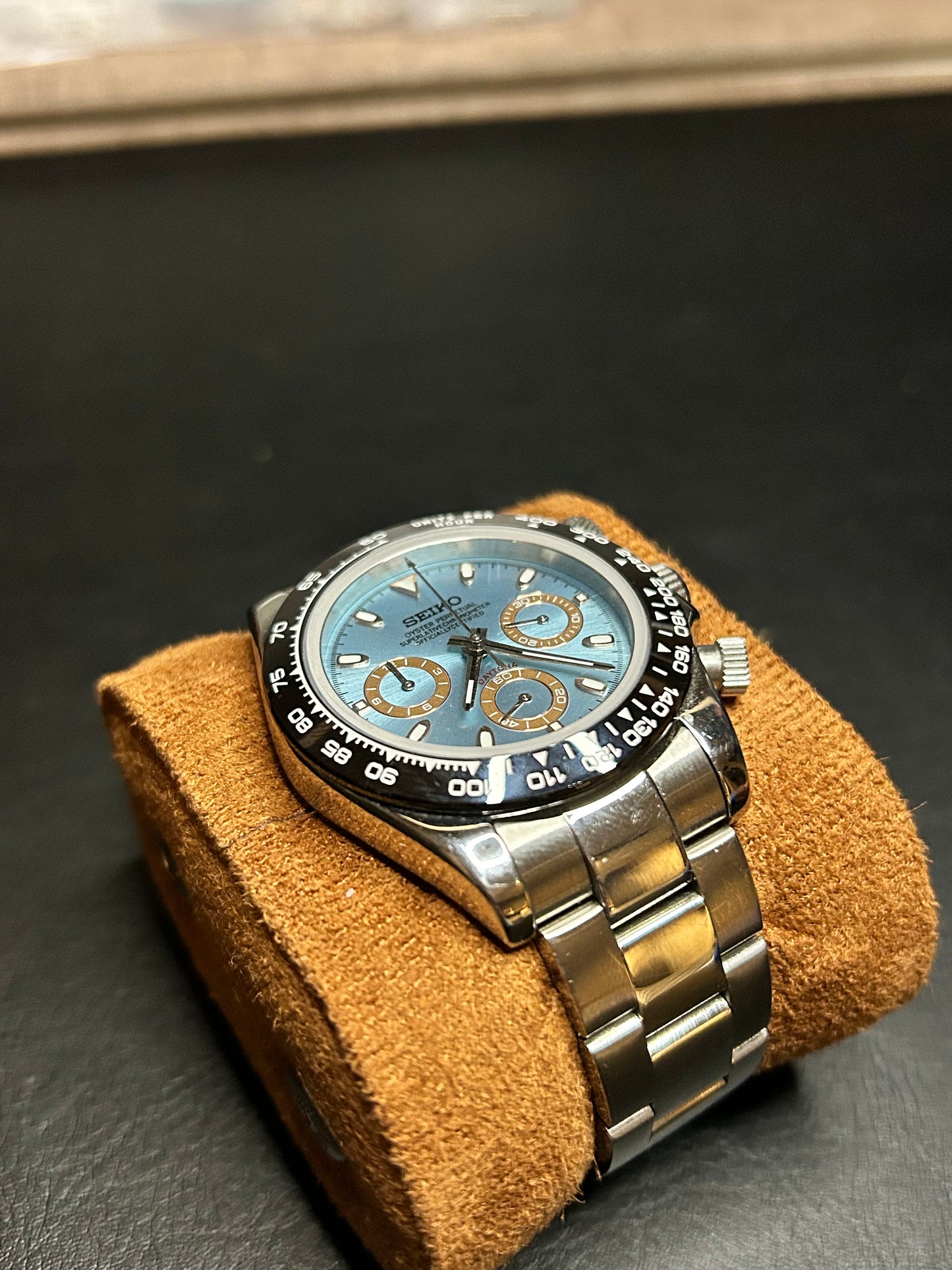 DAYT- silver, black/baby blue